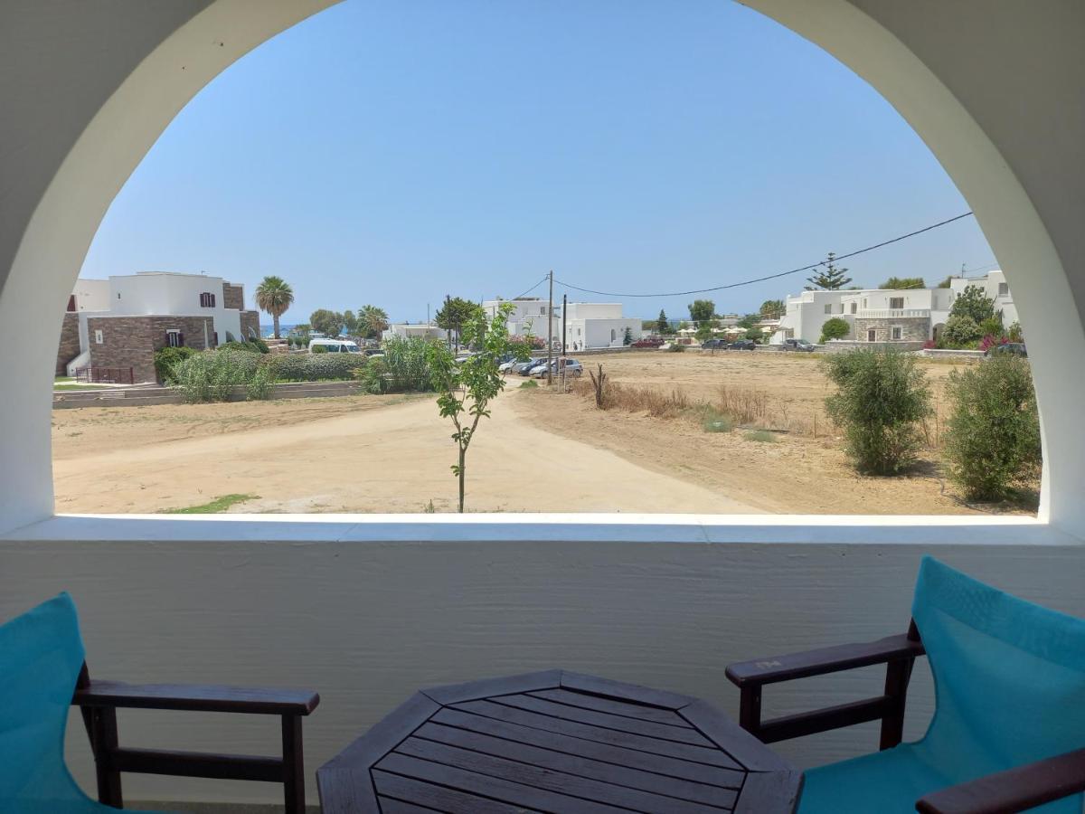 Joanna'S Rooms On The Beach Plaka  Exterior photo
